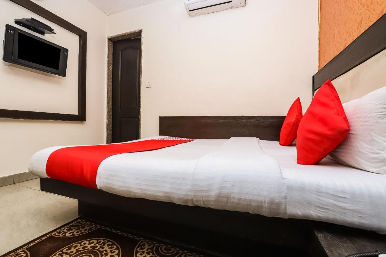 Hotel Shiv Palace New Delhi Ngoại thất bức ảnh